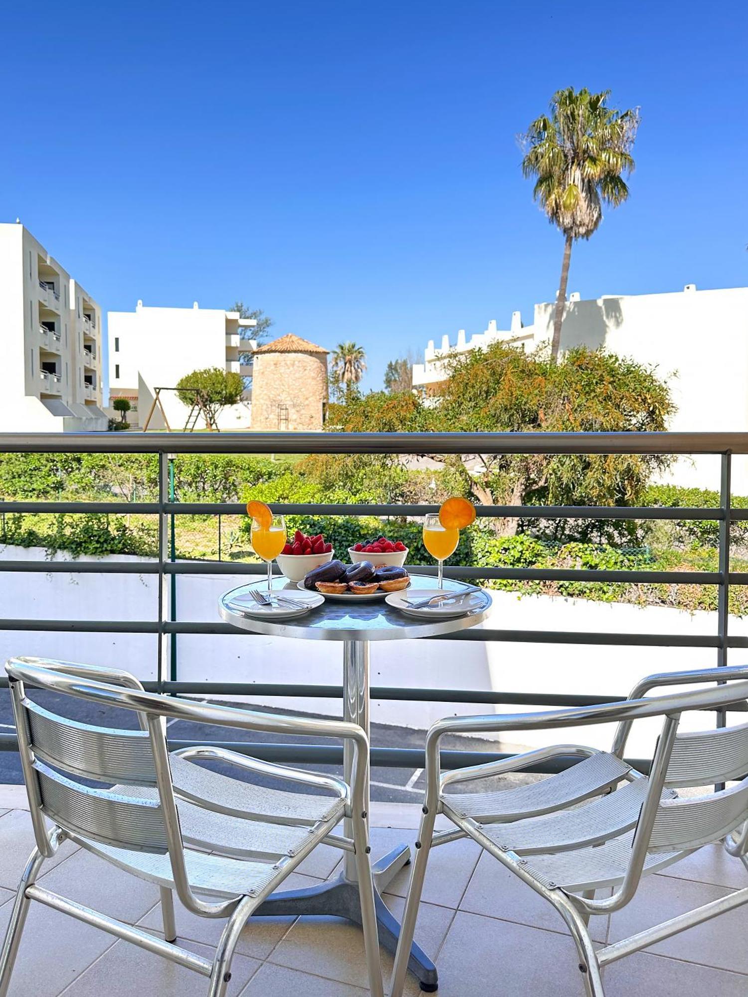 Modern Ocean, Garden & Pool View Condo By Becherish Albufeira Zewnętrze zdjęcie